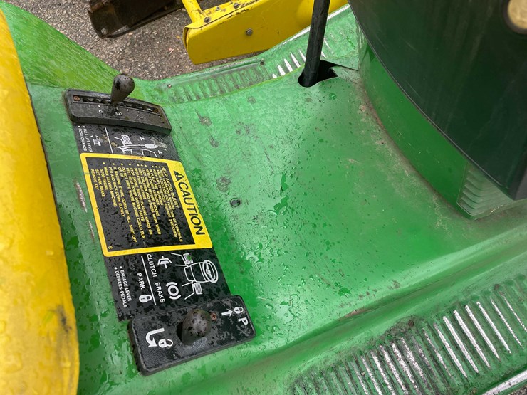 john-deere-180-image-8