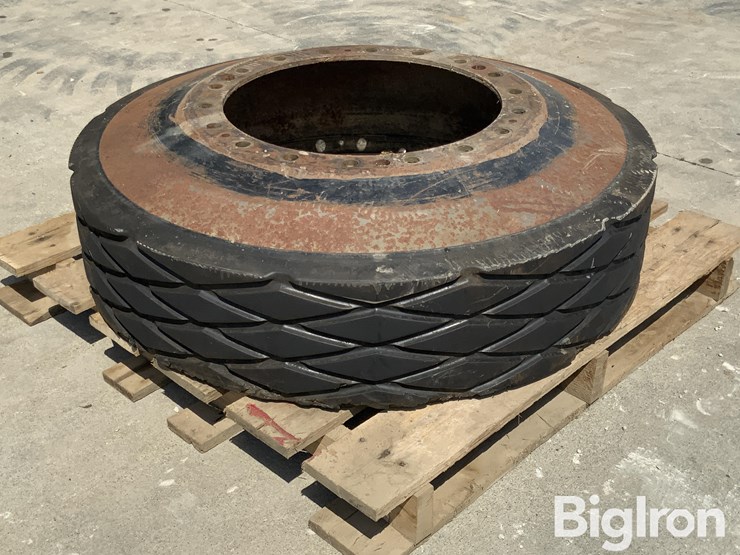 challenger-65-tire/wheel-assembly-image-5