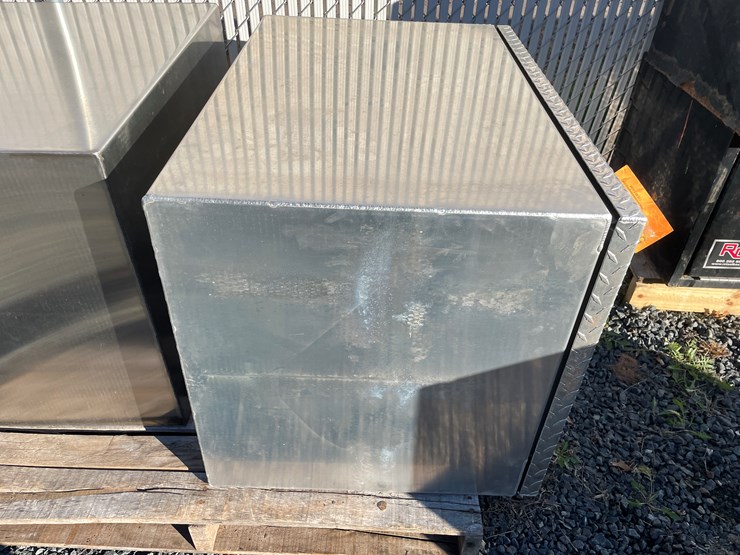 #5674-•-unused-protech-truck-mount-toolbox-image-2