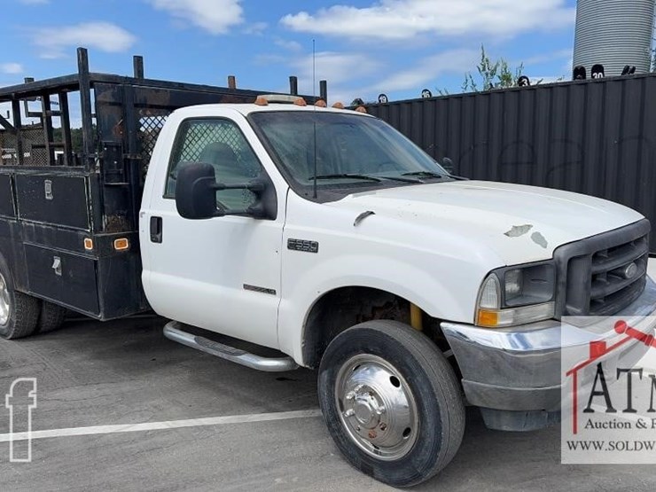 2002-ford-f550-image-1