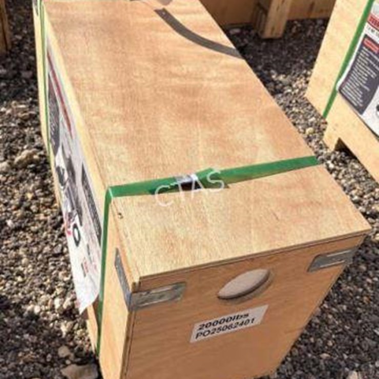 #85 • 20,000 lb Electric Winch