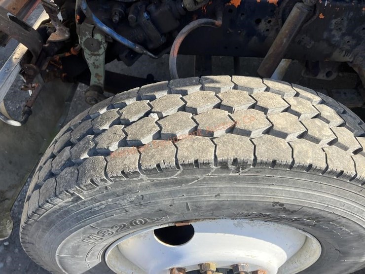 1979-ford-9000-image-37