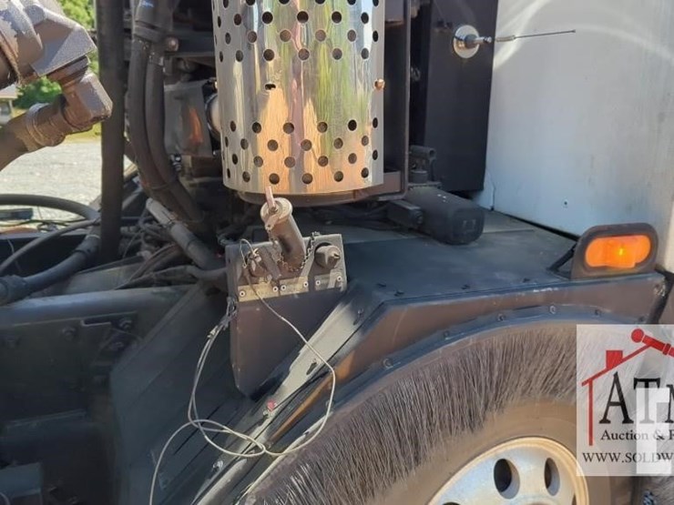 2000-ccc-low-entry-image-10