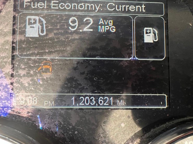 2015-peterbilt-579-image-15