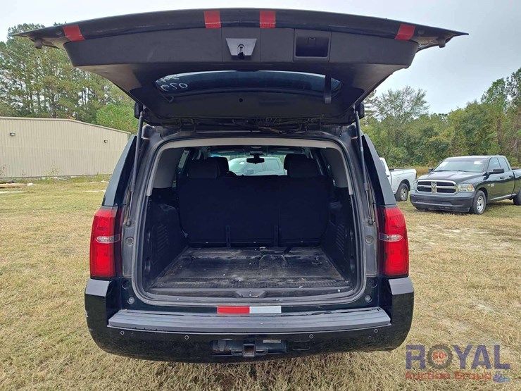 2016-chevrolet-tahoe-image-8