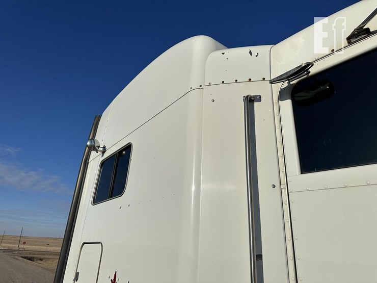 2014-peterbilt-386-image-6