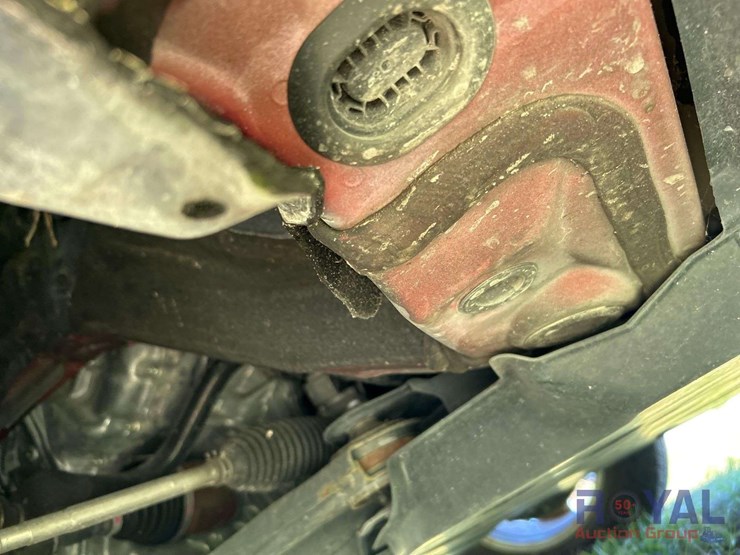 2019-toyota-rav4-le-image-18