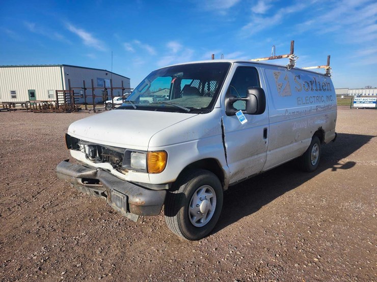 2007-ford-e350-image-1