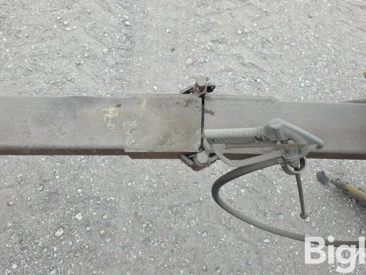 3--pt-4-person-ride-on-sprayer-bar-image-17