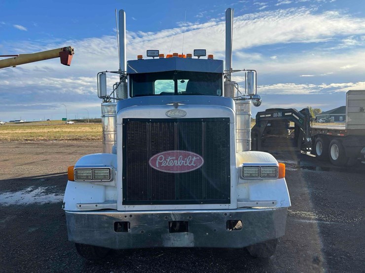 1996-peterbilt-378-image-9