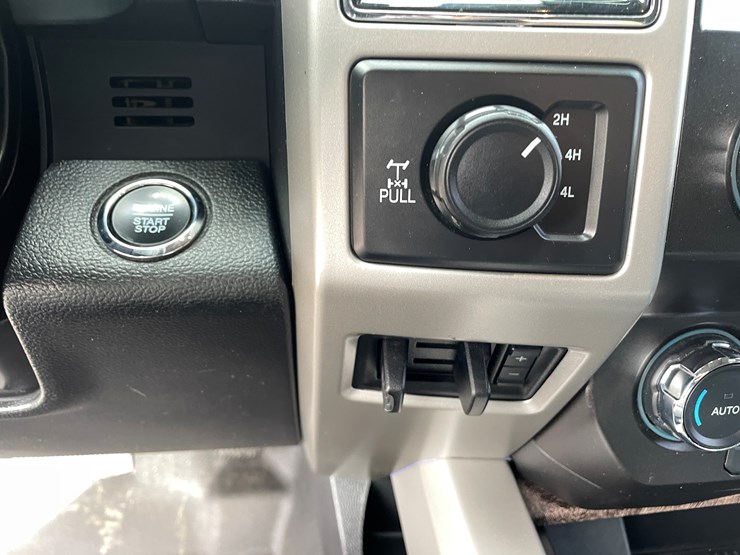 2019-ford-f350-xlt-lariat-image-65