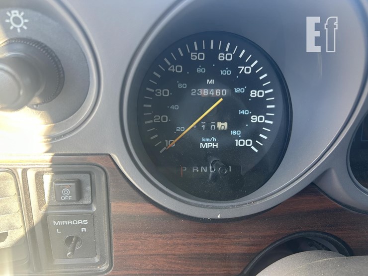 2005-dodge-ram-van-image-10