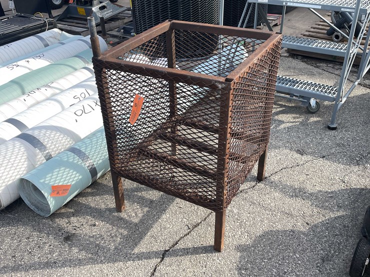 #14025-•-metal-crate-(o3)-image-1