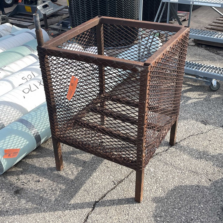 #14025 • Metal Crate (O3)