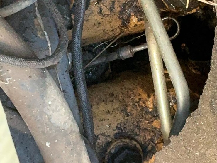 new-holland-ls190-image-27