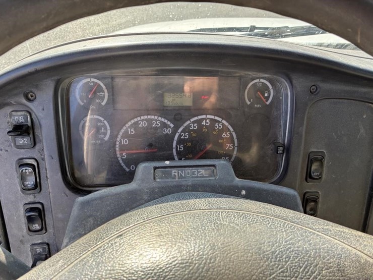 2007-caterpillar-c7-image-16