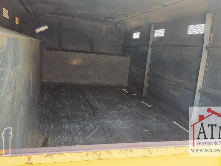 2004-international-durastar-4200-image-6