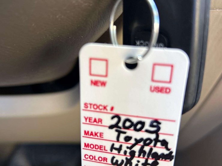 2005-toyota-highlander-image-28