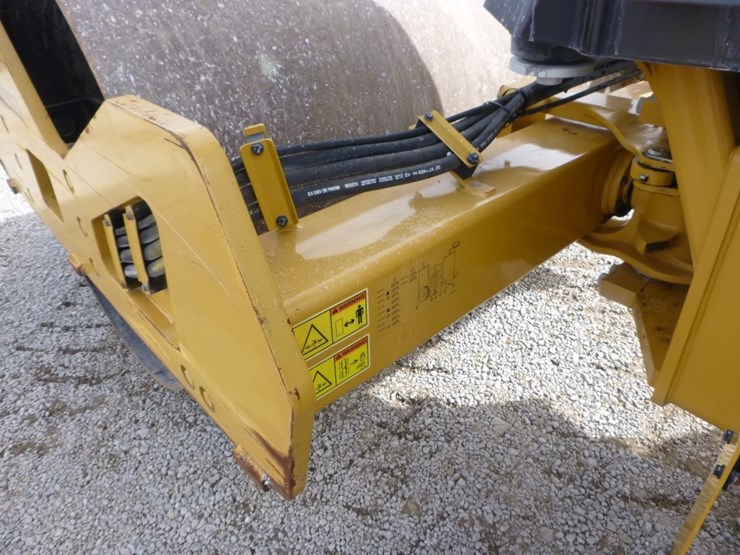 caterpillar-cs11gc-image-14