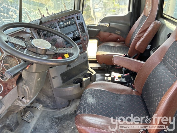 2017-mack-chu613-image-9