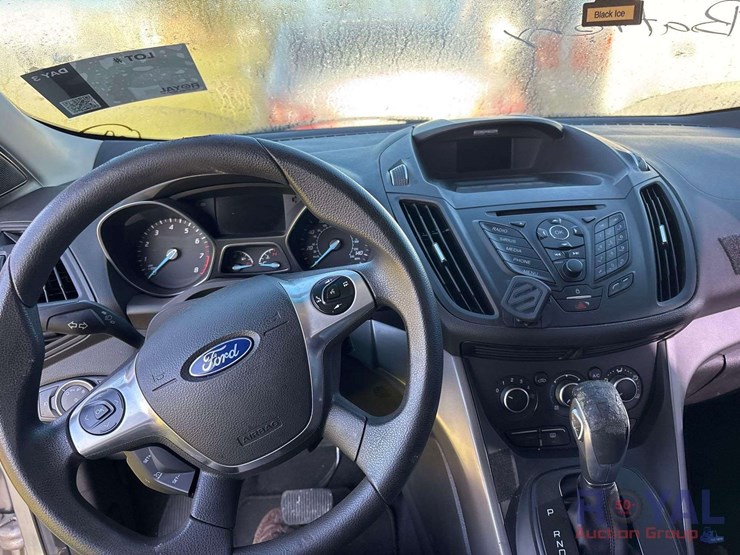 2015-ford-escape-image-9