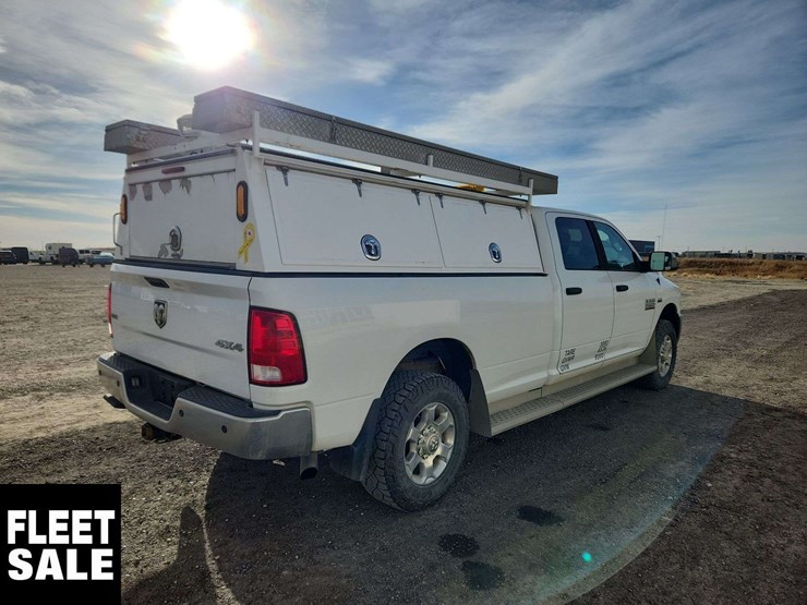 2016-ram-2500-slt-image-3