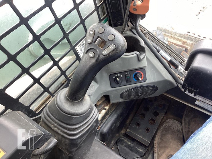 2018-bobcat-t595-image-15