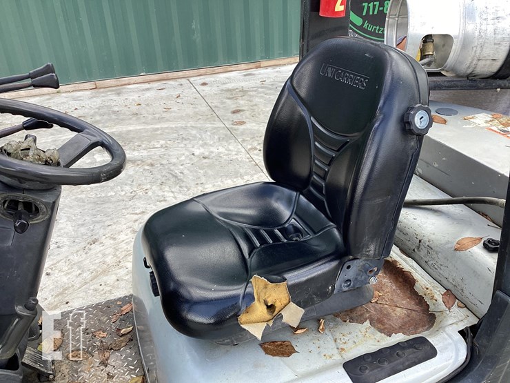 2010-nissan-mcpl02a25lv-image-11