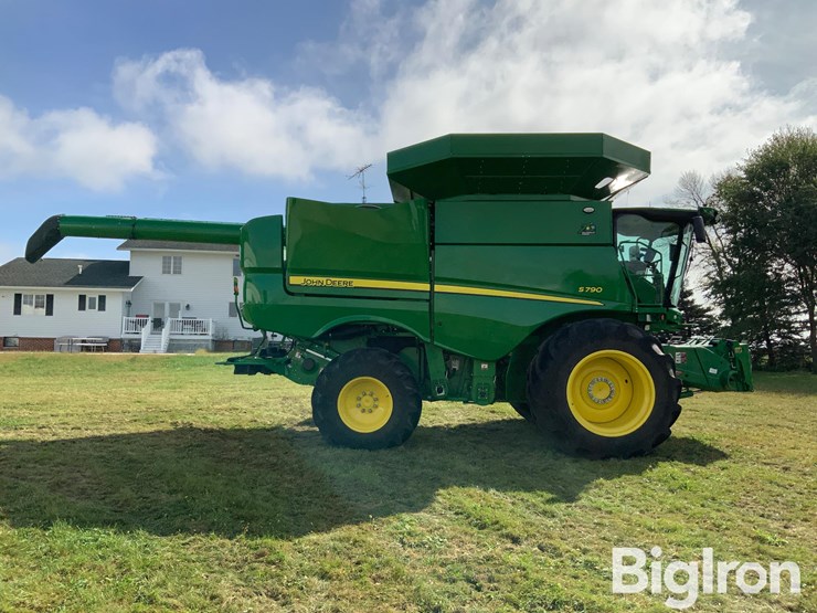 2022-john-deere-s790-image-4