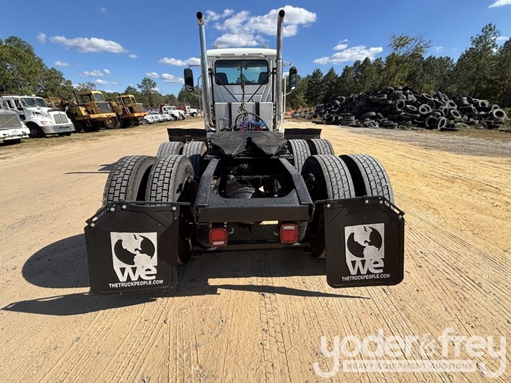 2017-mack-chu613-image-4