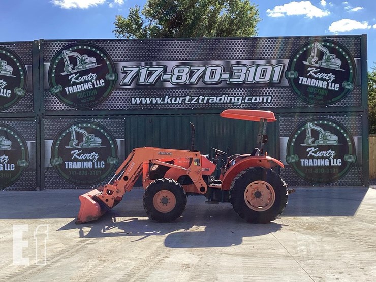 2007-kubota-m6040dt-image-1
