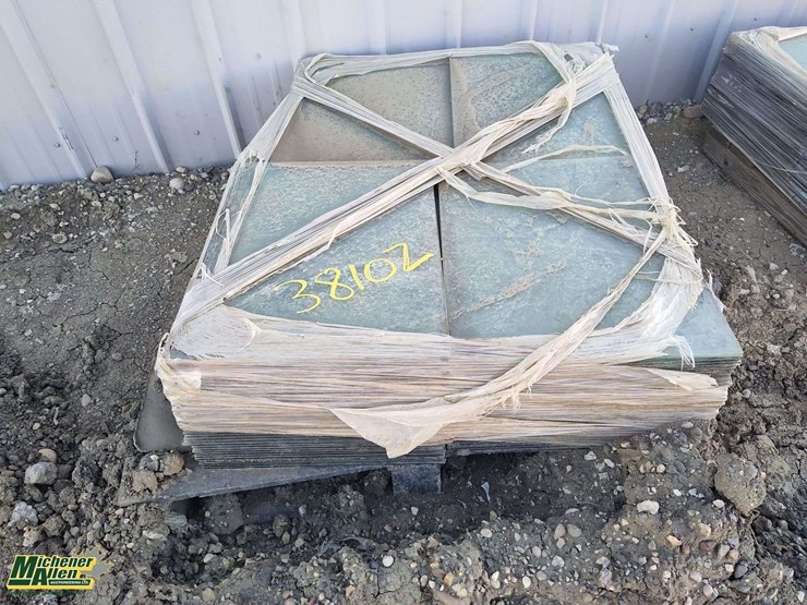 pallet-of-plate-glass-(16-3/4in-x-22in)-image-1