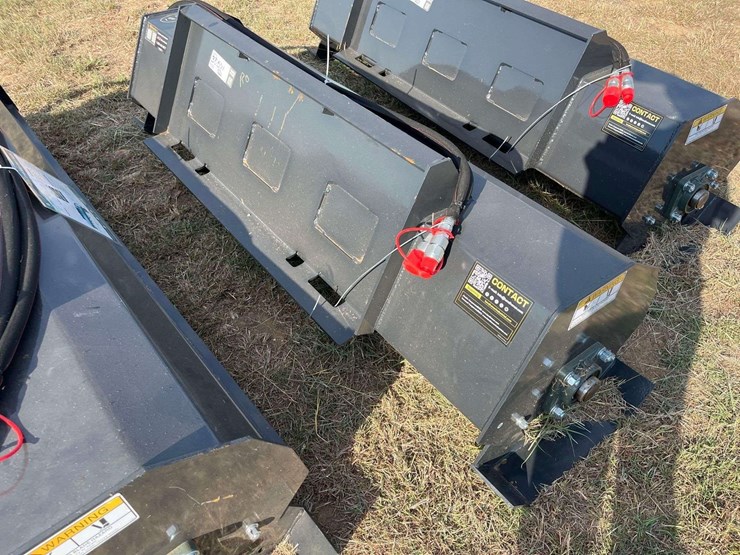 2025-wolverine-tl-12-72w-72in-hydraulic-tiller-skid-steer-attachment-image-1