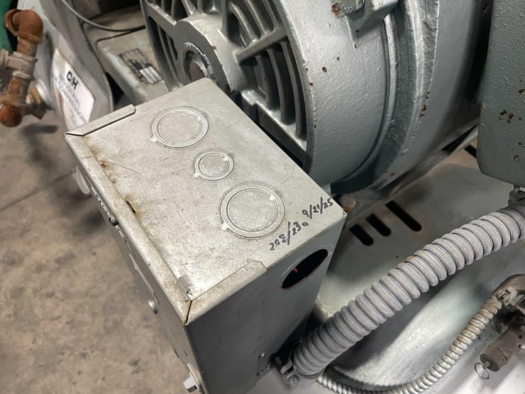 #14044-•-air-compressor-(e)-image-11