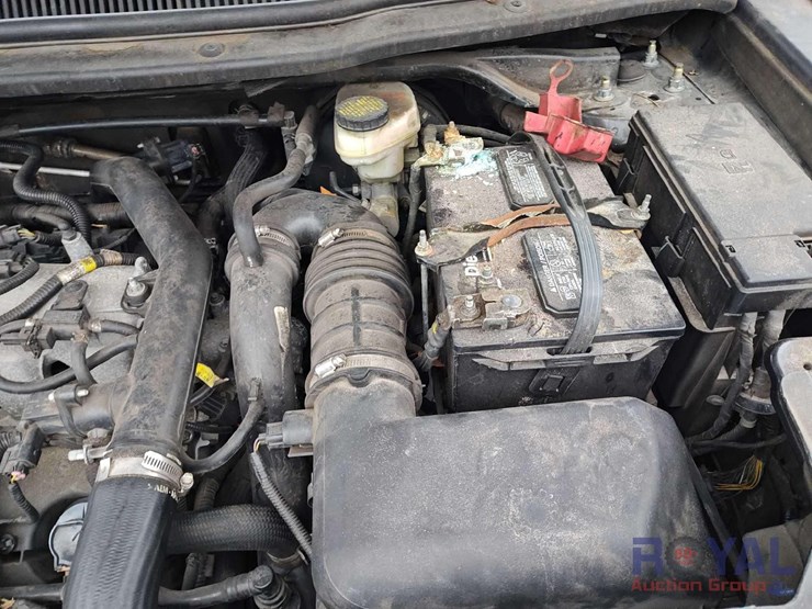 2016-ford-explorer-image-9