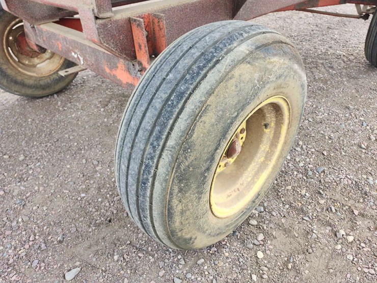 kory-farm-equipment-gravity-wagon-image-14