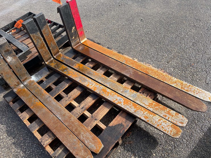 #14068-•-pair-of-60"-forks-(o10)-image-1