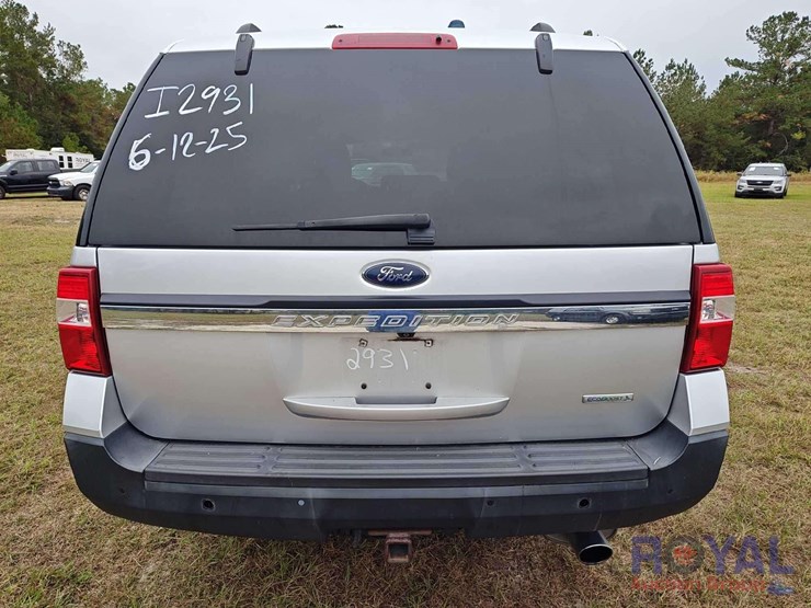 2017-ford-expedition-image-36