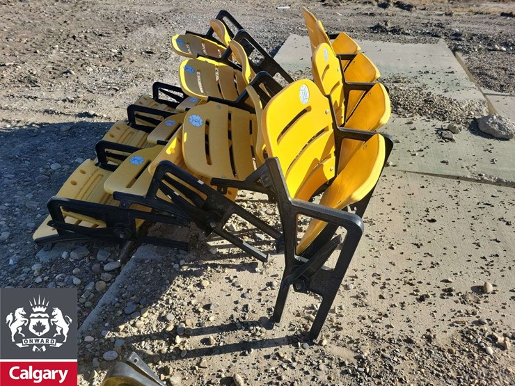 stadium-13-seats-image-4