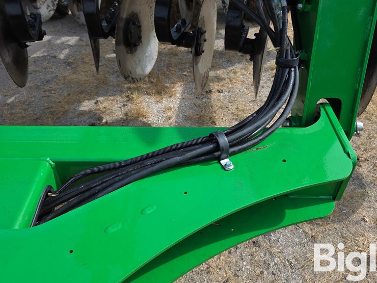 2018-john-deere-2730-image-15