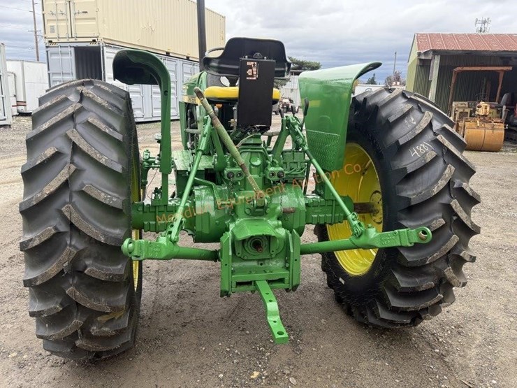 john-deere-2940-image-24