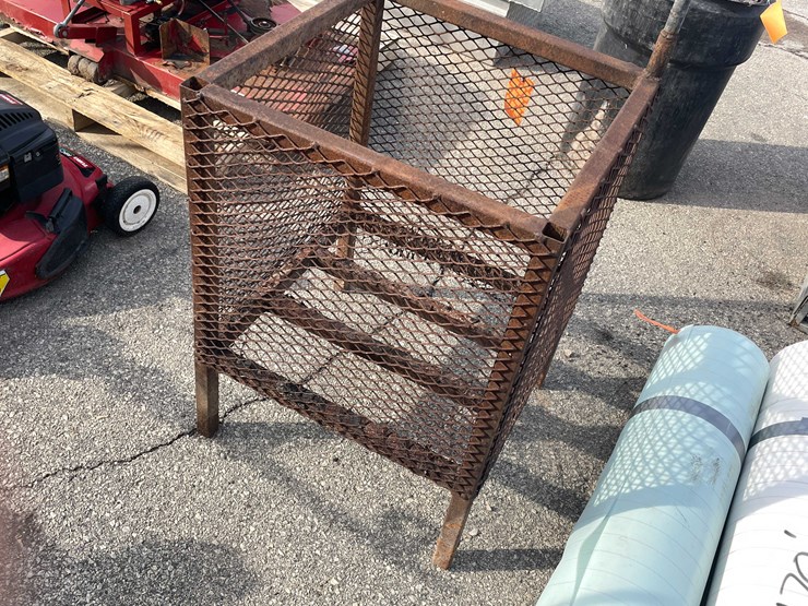 #14025-•-metal-crate-(o3)-image-5