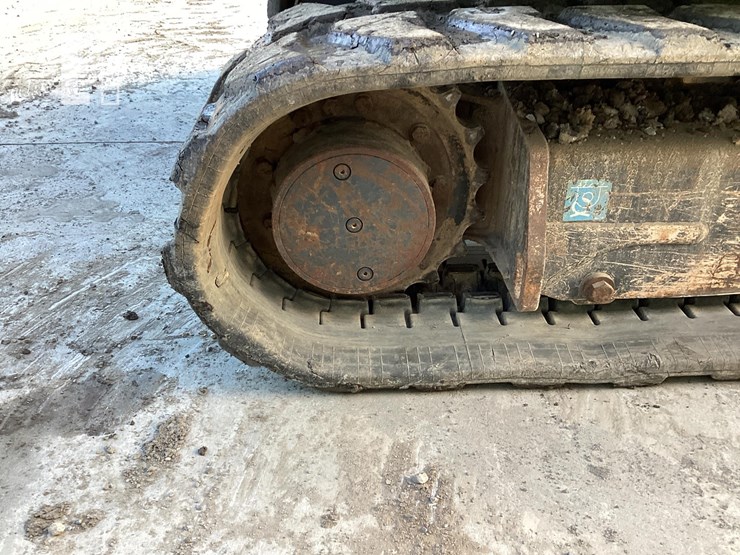 2017-deere-60g-image-13