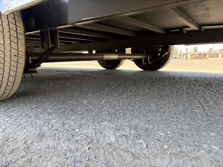 2026-southland-larct52-822v-86-t/a-enclosed-traile-image-5