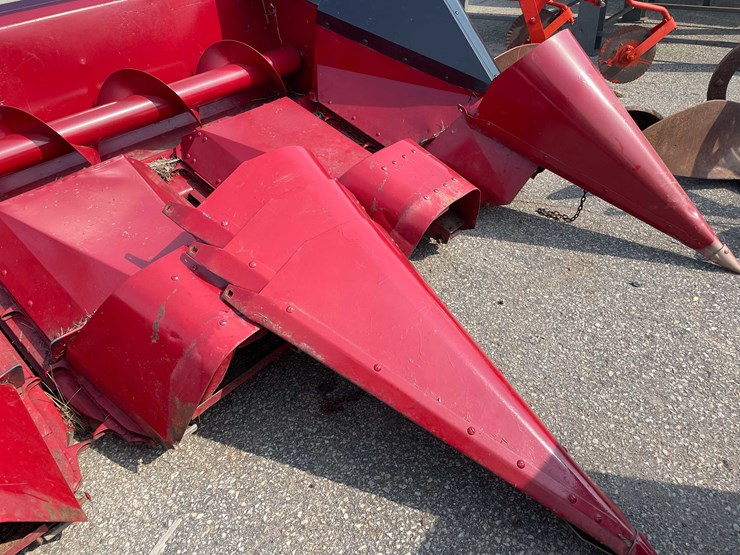 #14076-•-case-1063-corn-head-(o12)-image-9