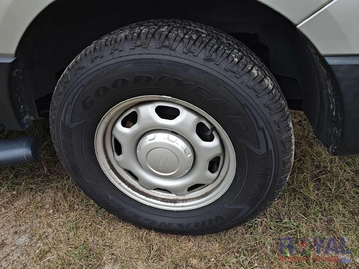 2017-ford-expedition-image-40