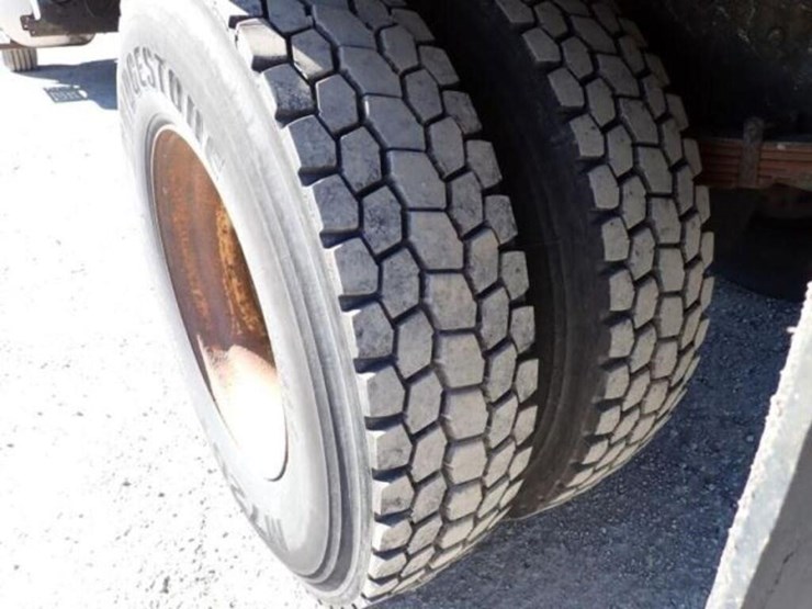 2013-ford-f750-image-44