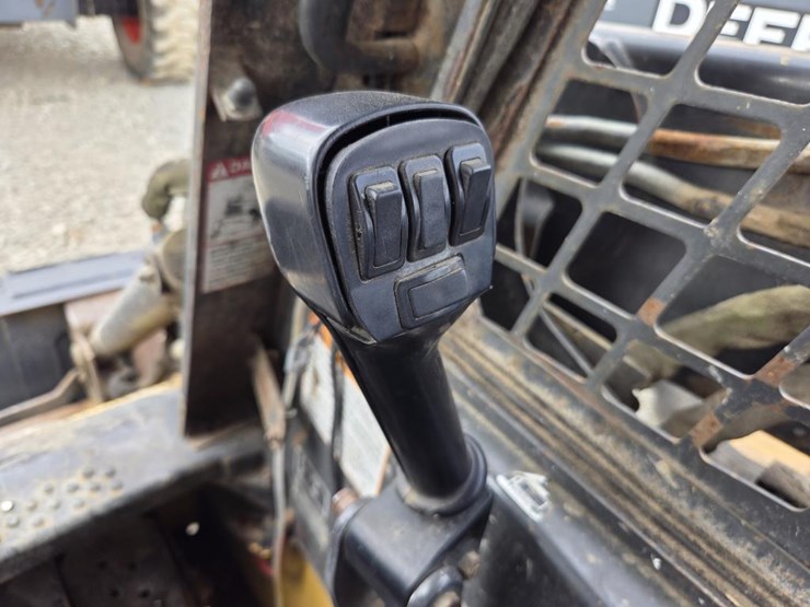 new-holland-lt185b-image-37