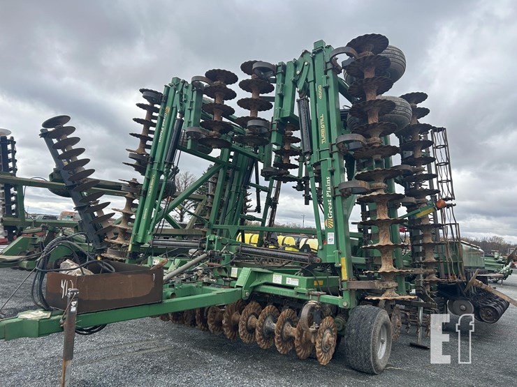 2014-great-plains-4000tt-image-1