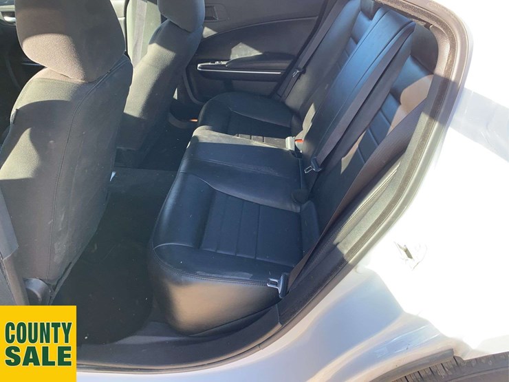 2021-dodge-charger-rwd-4dr-sedan-image-17